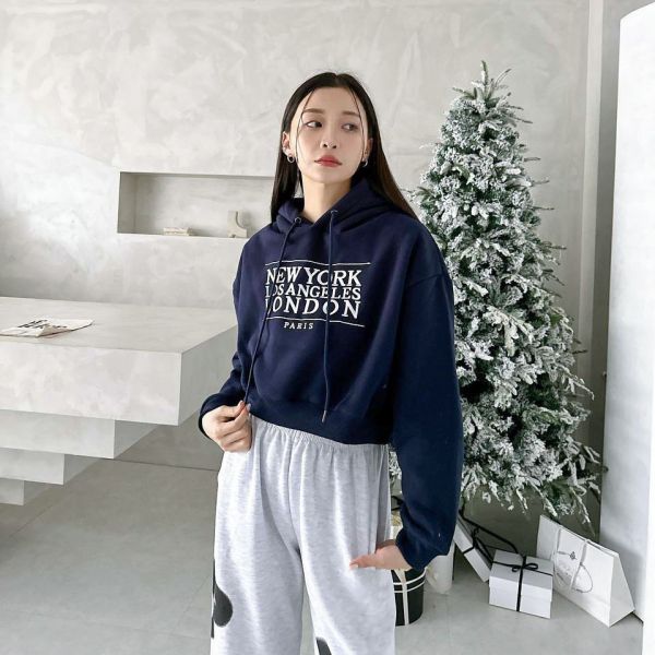 刺繡字母短版刷毛帽Tee 