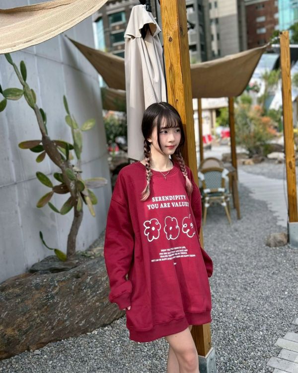 現貨【牛奶暖絨】SERENDIPITY花朵牛奶絨大學Tee 