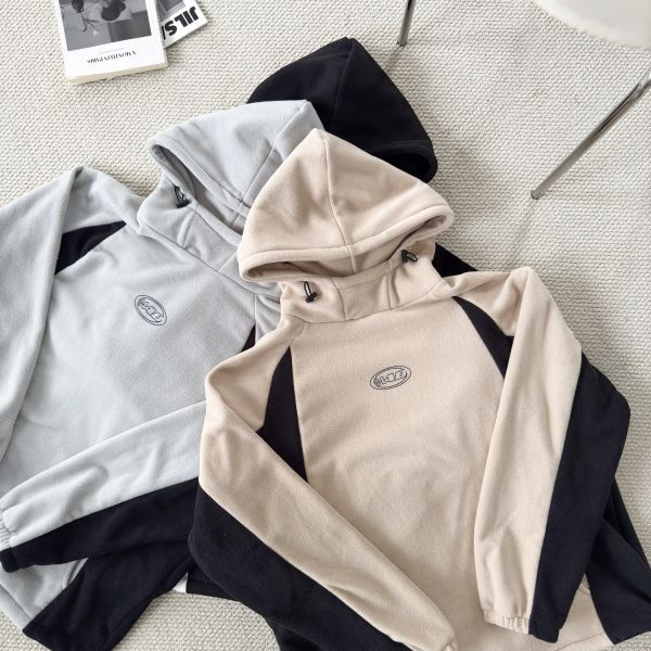 MAD撞色小高領抽繩帽Tee 