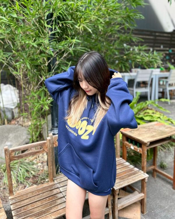 【現貨】軟萌GOOZI英字刷毛帽Tee 