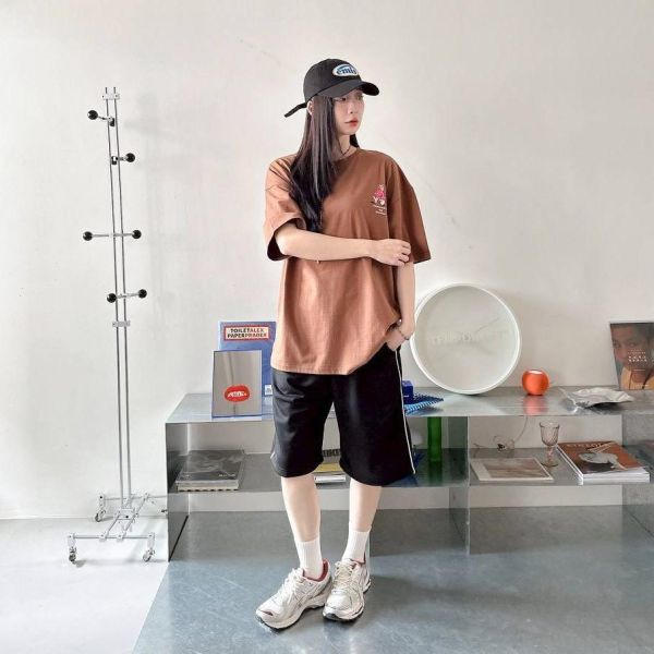 【現貨+預購】三角錐印花短Tee 