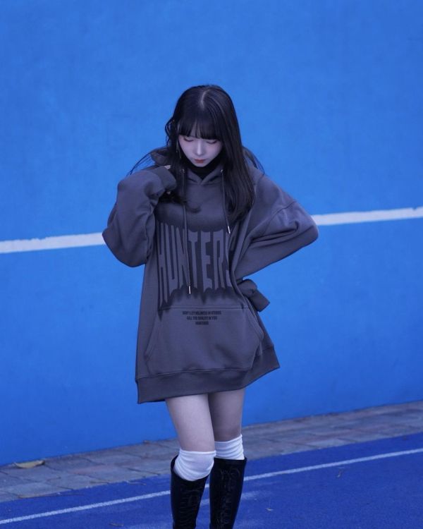 現貨【牛奶暖絨】幻影字母牛奶絨帽Tee 