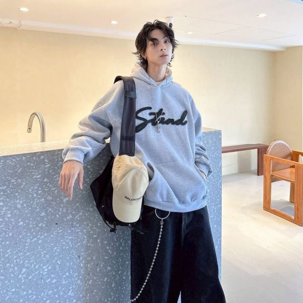 stand立體貼布刷毛帽Tee 