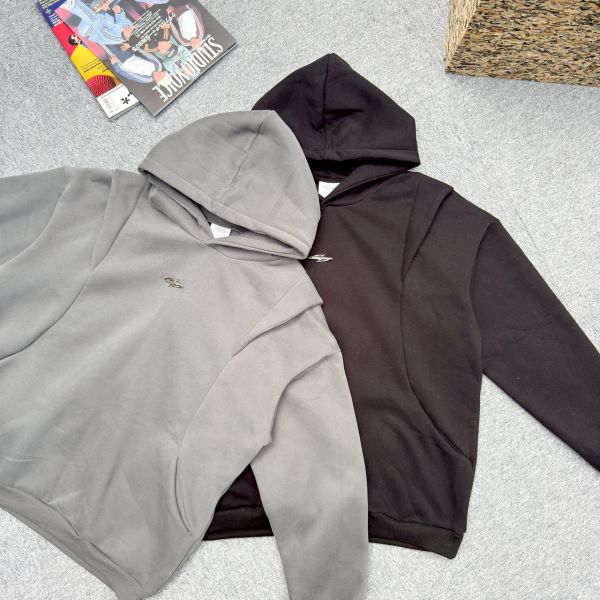 金屬感解構剪裁刷毛帽Tee 