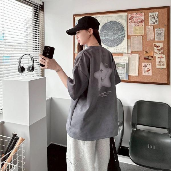 【現貨】荊棘五角星刺繡麂皮短Tee 