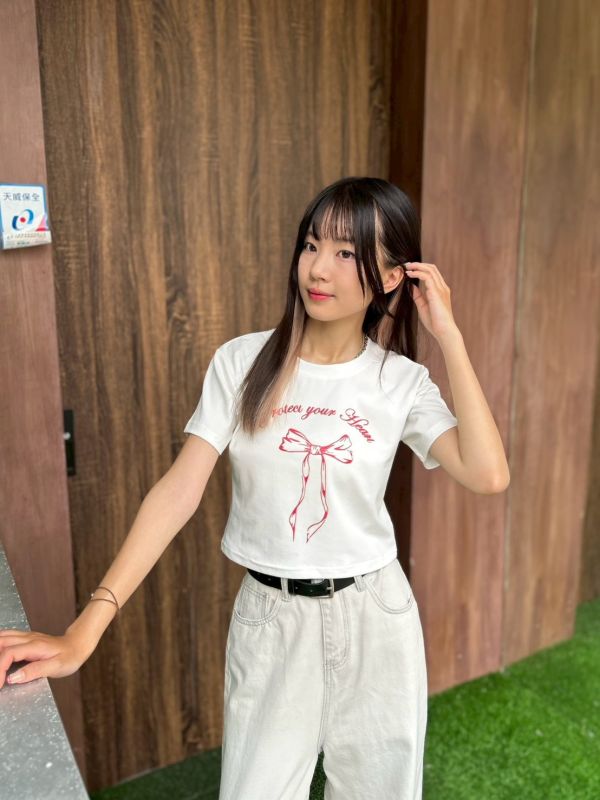 【現貨】手繪蝴蝶結印花短版上衣 