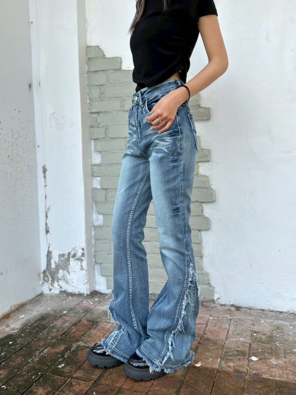 【現貨】刷色抽鬚剪接喇叭褲 