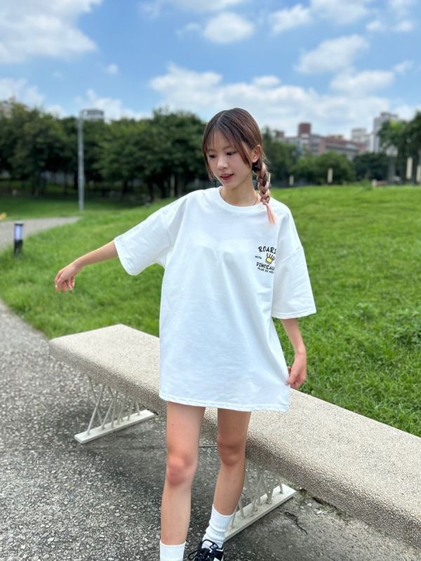 【現貨】ROARING恐龍塗鴉Tee 