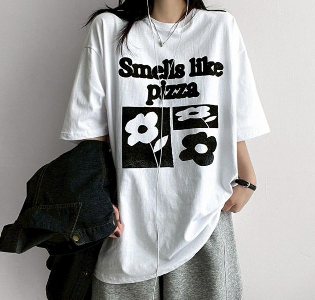 花朵字母印花短Tee 