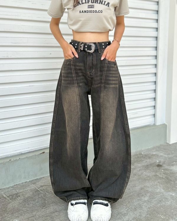 【現貨+預購】車線刷色牛仔彎刀褲 