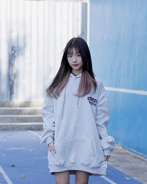 現貨【牛奶暖絨】STREET美式歌德鎖鏈牛奶絨帽Tee 