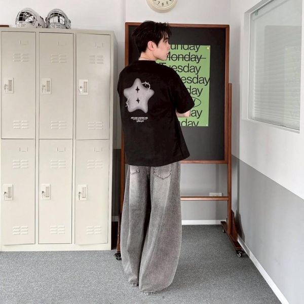 【現貨】荊棘五角星刺繡麂皮短Tee 