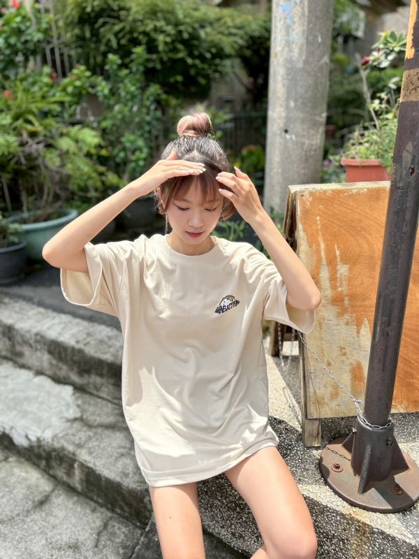 【現貨】HEALTH柴犬舉重Tee 