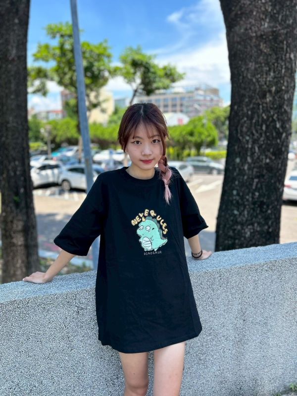 NEVERULES 恐龍插畫Tee 