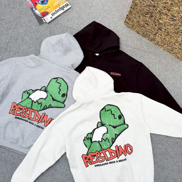RESTDING恐龍塗鴉刷毛帽Tee 