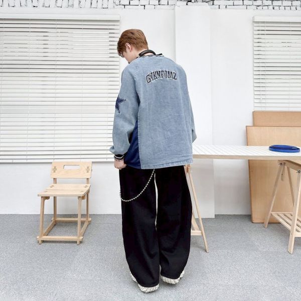 水洗貼布刺繡大學Tee 