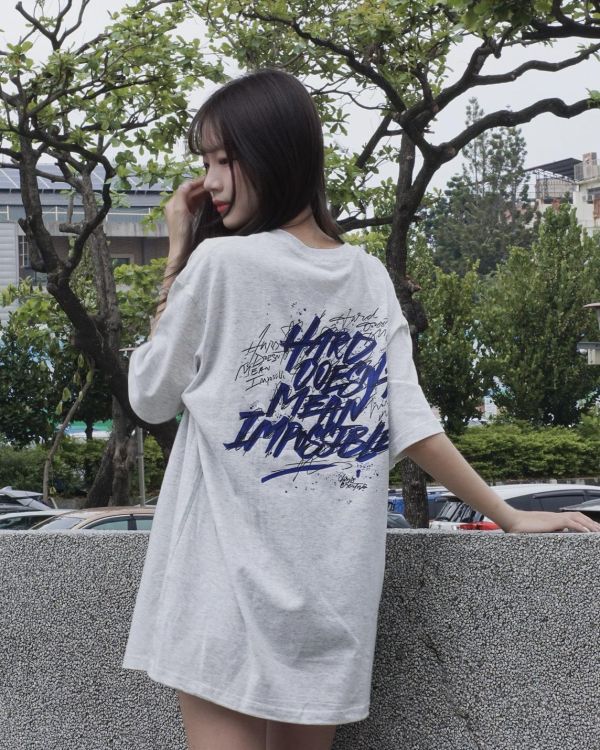 現貨【街頭態度】藝術英字塗鴉短Tee 