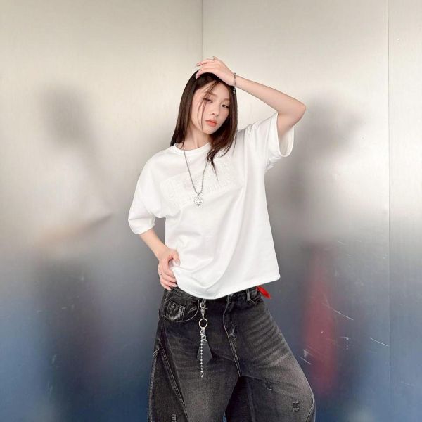 哥德字剛印麂皮短Tee 