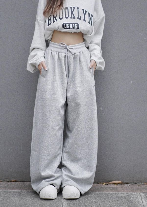 現貨+預購【休閒穿搭必備】刺繡小標闊腿棉褲 