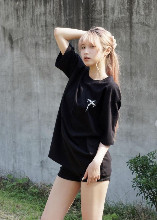 現貨【街頭覺醒】暗黑羽翼短Tee 