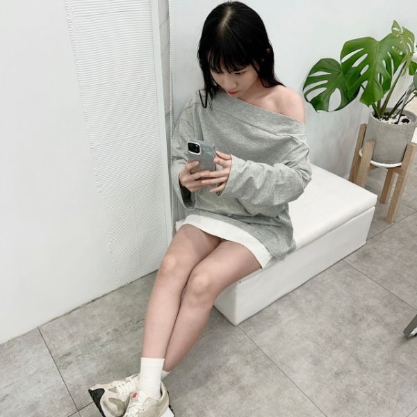 【現貨】慵懶感-一字領長版棉Tee 