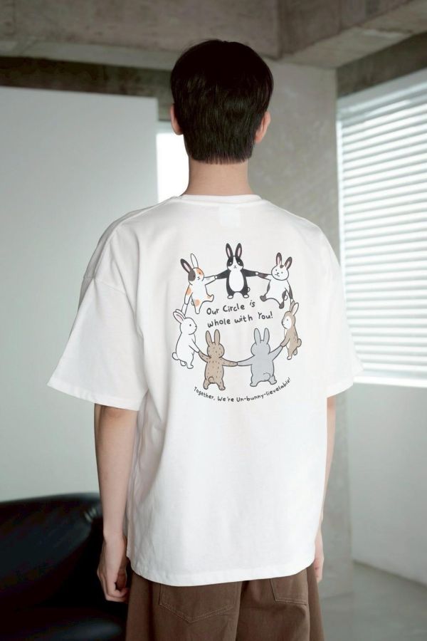 【現貨】兔子環繞印花短Tee 