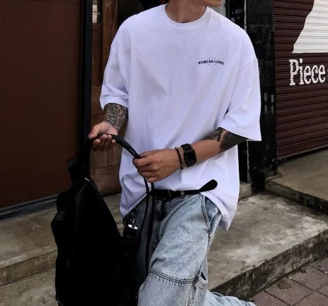 【預購】哥德字母印花短Tee 