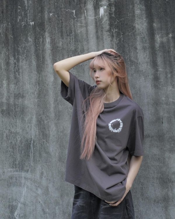 現貨【狠殺街頭】煙霧字母短Tee 