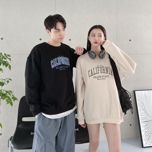 CALIFORNIA字母刷毛大學Tee 