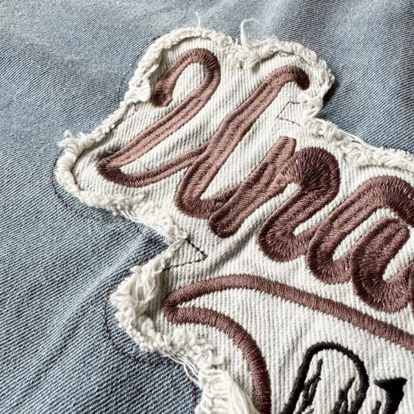 【現貨】草寫抽鬚貼布繡美式短Tee 