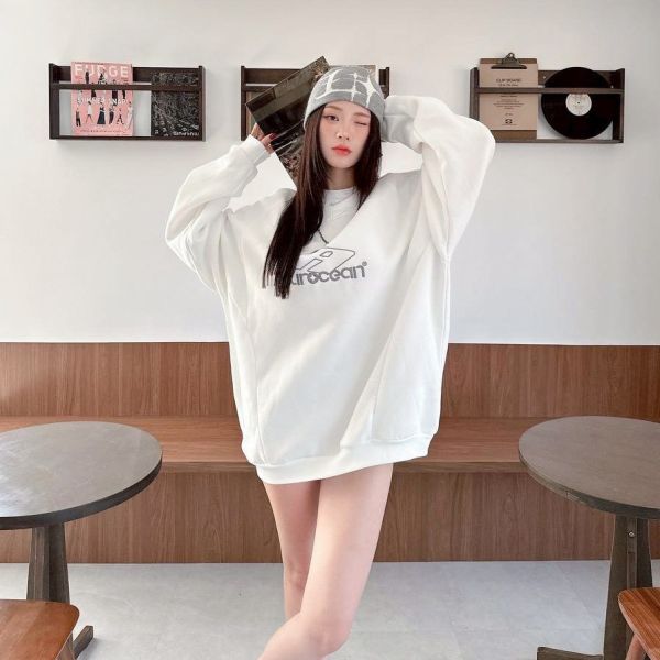 aurocean美式刺繡刷毛大學Tee 