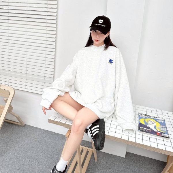 刺繡對焦框花朵大學Tee 