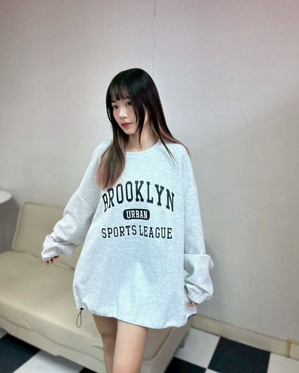 【現貨+預購】BROOKLYN 束口印花大學Tee 