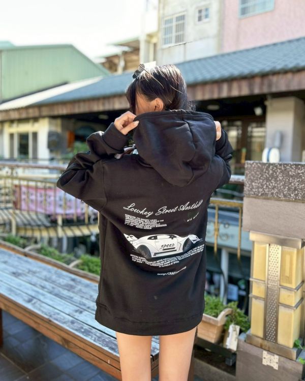 賽車英文刷毛帽Tee 