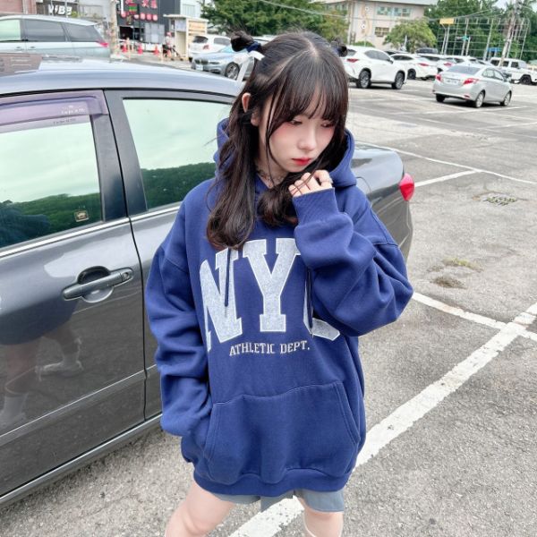 【現貨】NYC貼布刺繡厚磅刷毛帽Tee 