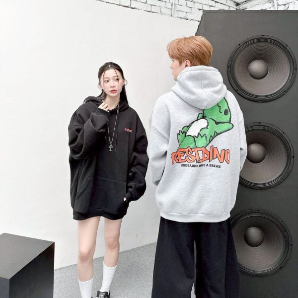 RESTDING恐龍塗鴉刷毛帽Tee 