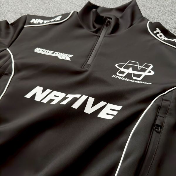 NATIVE賽車風高領衛衣 