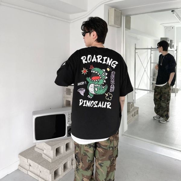 【現貨】ROARING恐龍塗鴉Tee 