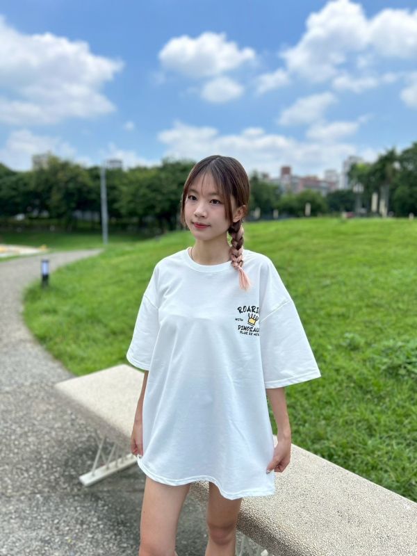 【現貨】ROARING恐龍塗鴉Tee 