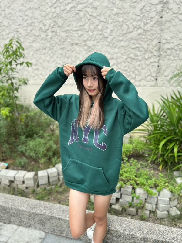 【現貨】NYC英字短絨刷毛帽Tee 