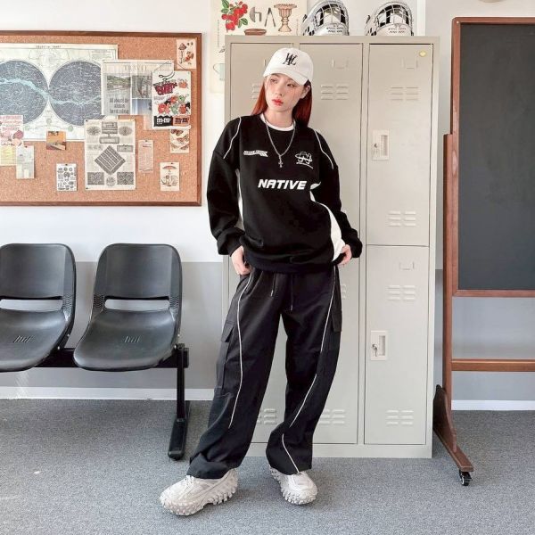 【現貨】NATIVE TONGUE 7拼接賽車風大學Tee 