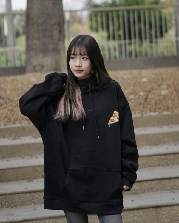 現貨【牛奶暖絨】Pizza外星人牛奶絨帽Tee 