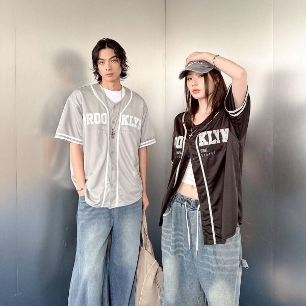 Brooklyn美式刺繡棒球罩衫 