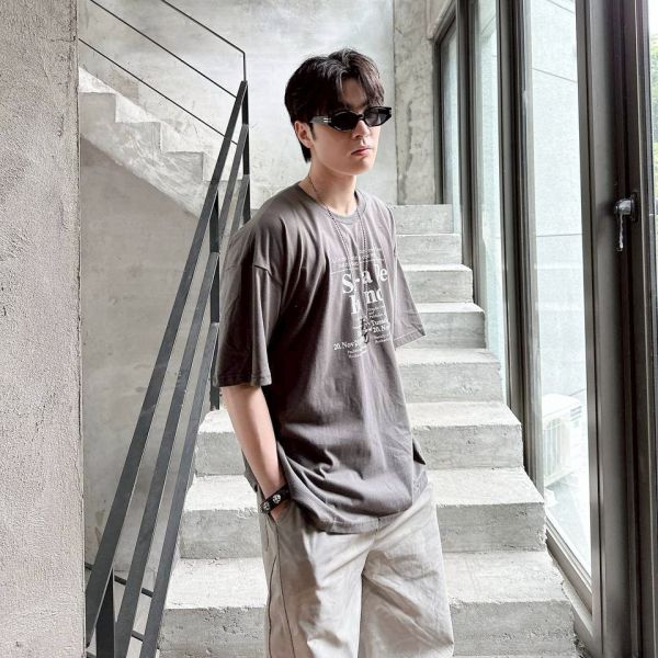 Sar a De Bo ndt 英字斷層Tee 