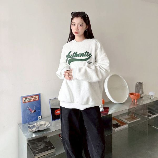 Authentic 1989美式刺繡刷毛大學Tee 