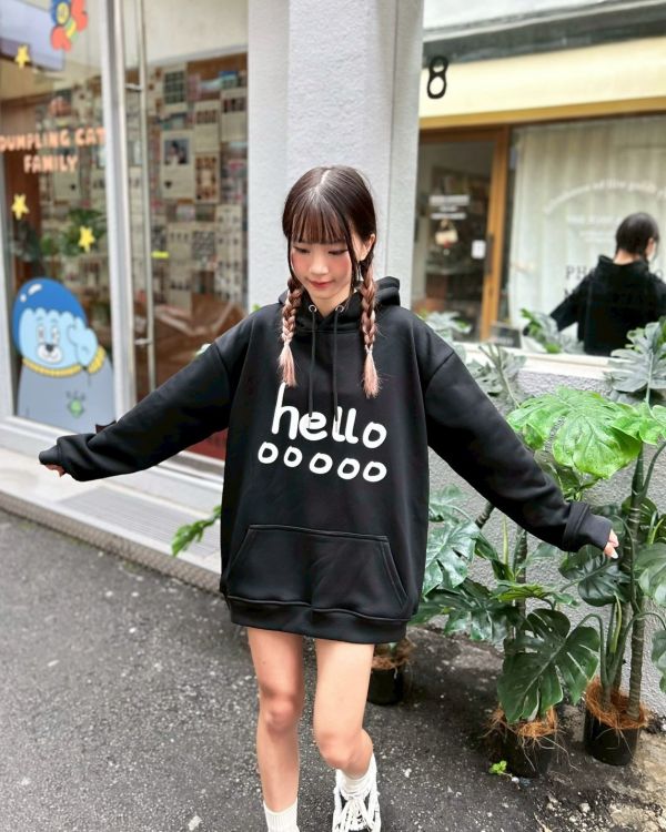 【現貨】美式hello英字牛奶絨帽Tee 