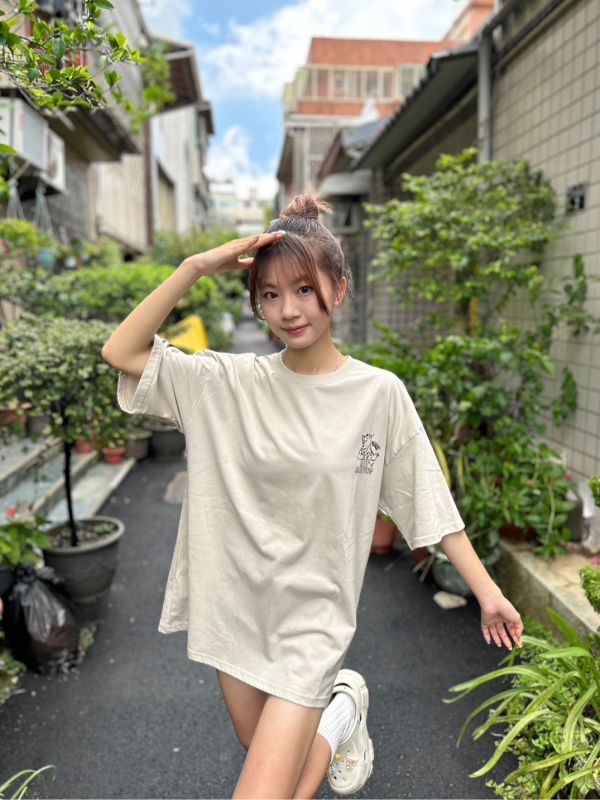 【現貨】CAT SLEEPING瞌睡貓塗鴉Tee 