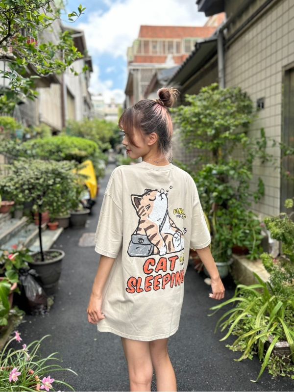 【現貨】CAT SLEEPING瞌睡貓塗鴉Tee 