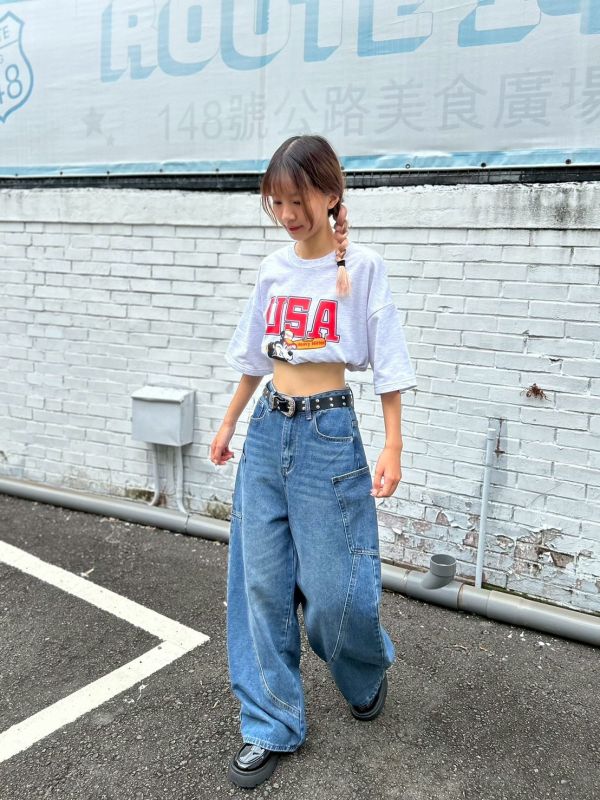 【現貨+預購】大口袋拼接牛仔彎刀褲 