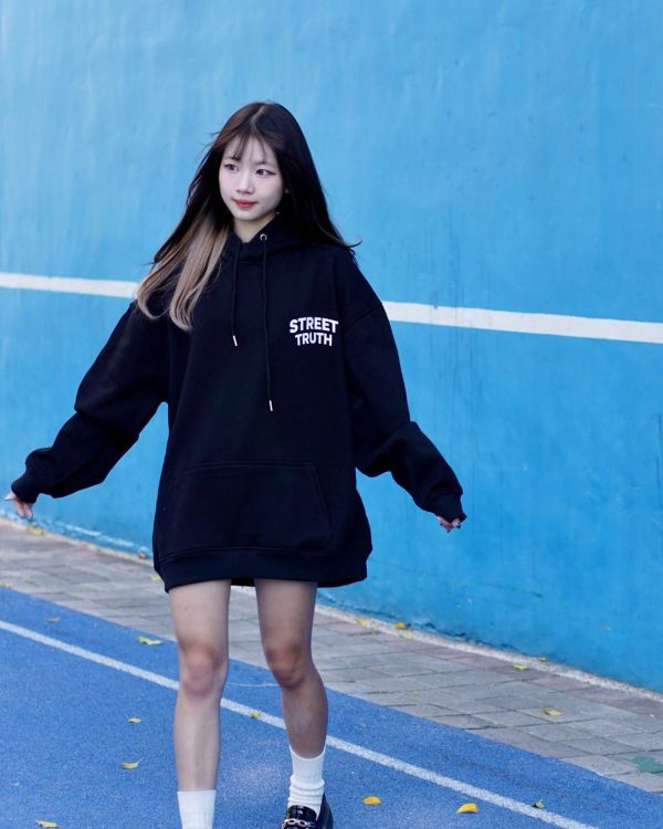 現貨【牛奶暖絨】STREET美式歌德鎖鏈牛奶絨帽Tee 